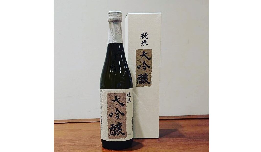 日本酒　純米大吟醸一升瓶